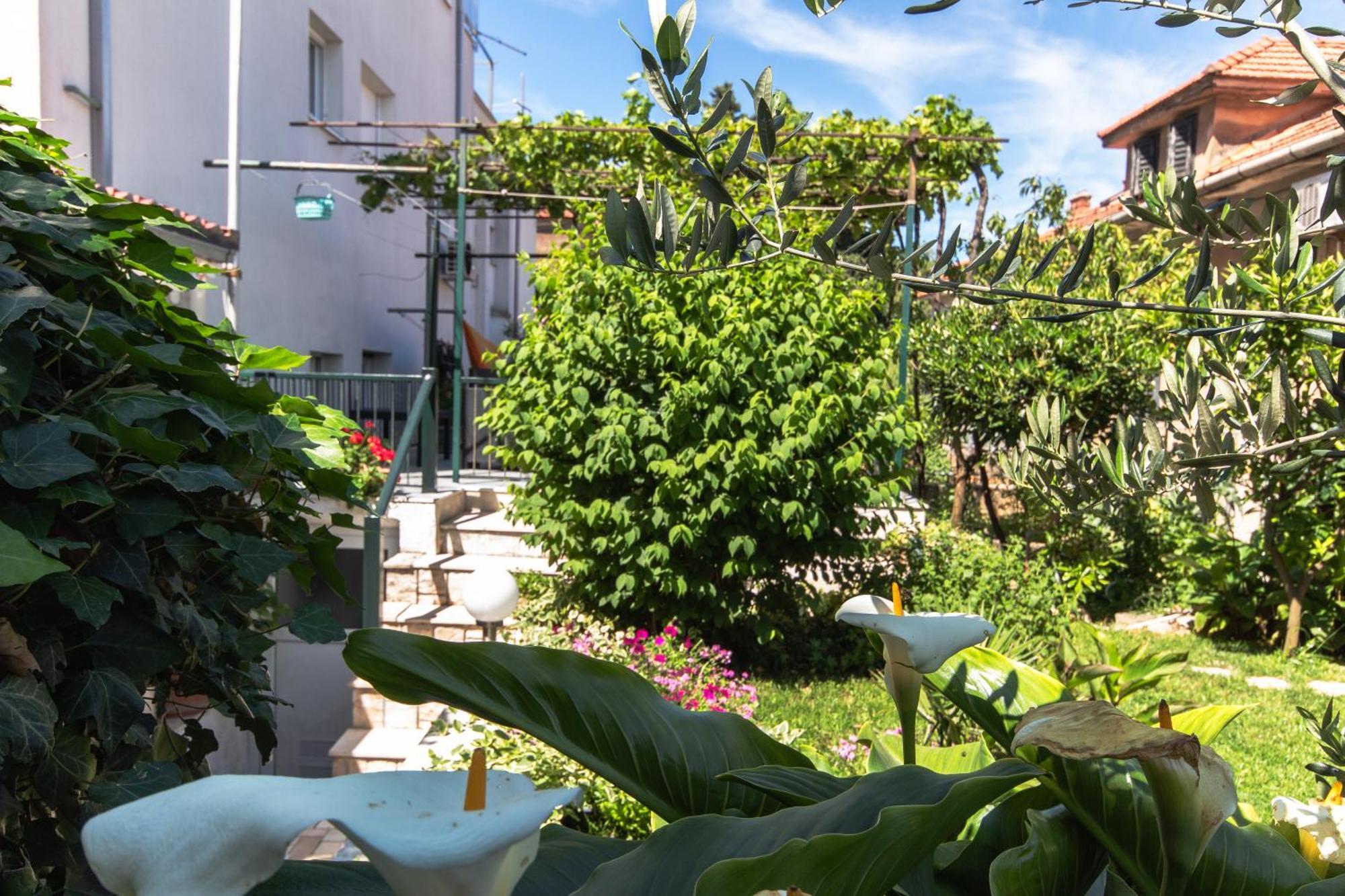 Marjan Hill 3-Br Apt,5 Guests Private Garden Near Beach Split Kültér fotó