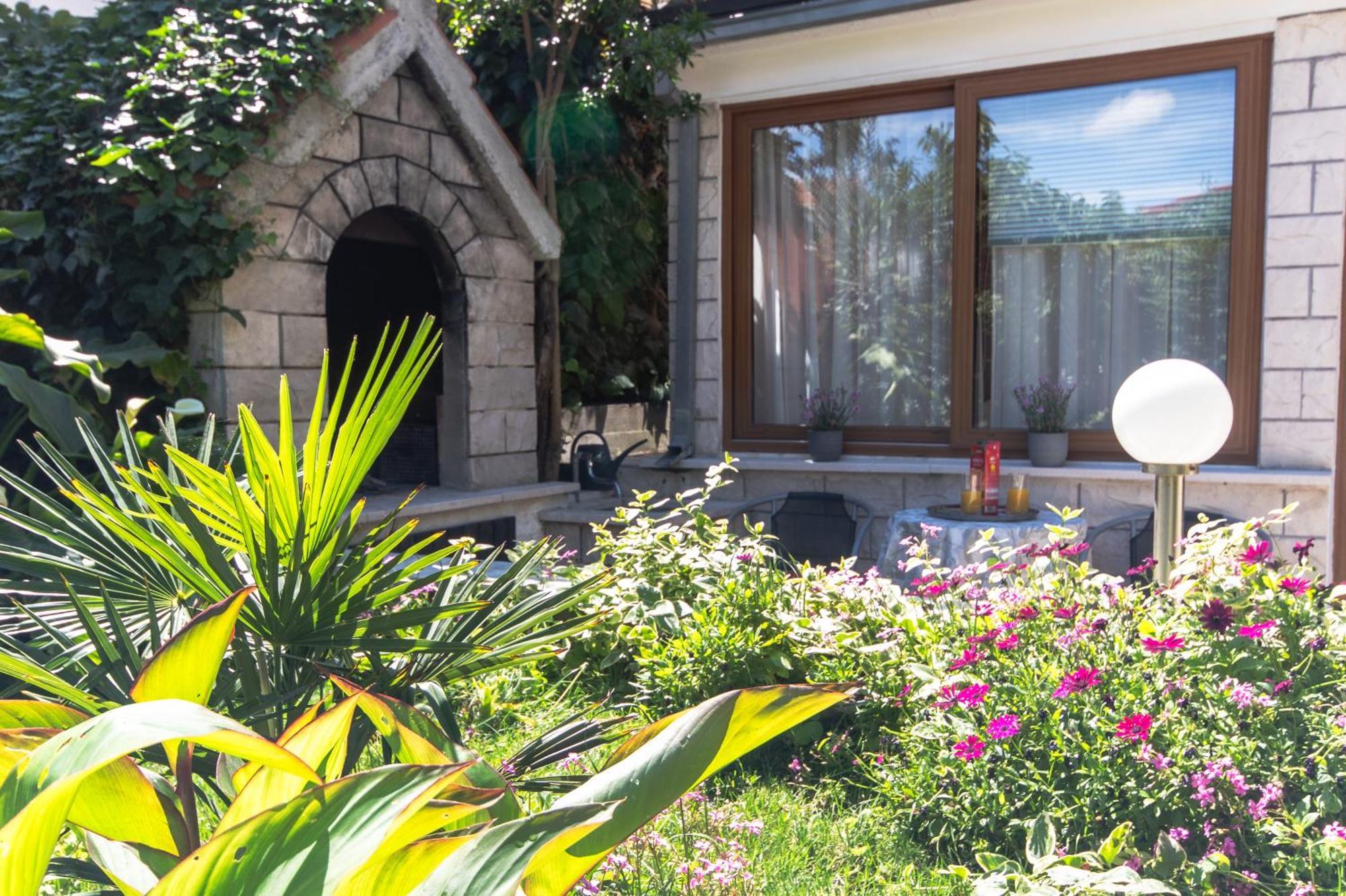 Marjan Hill 3-Br Apt,5 Guests Private Garden Near Beach Split Kültér fotó